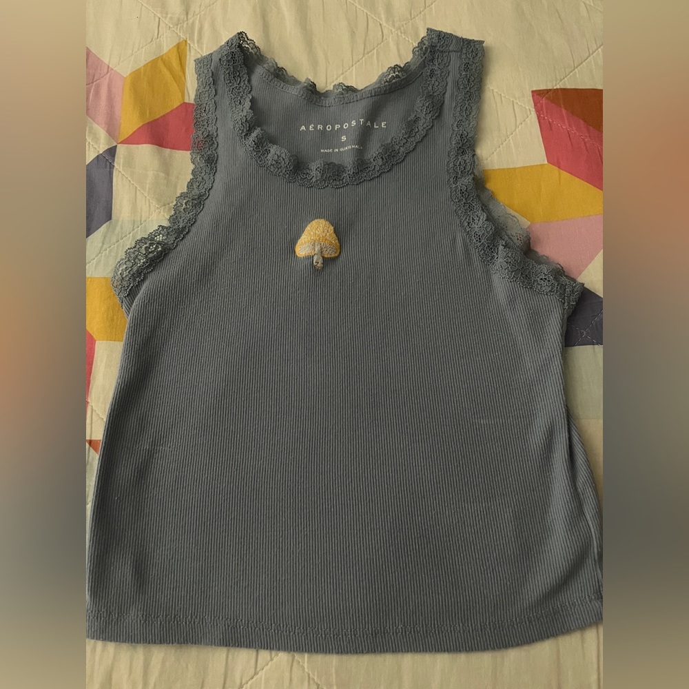 Aèropostale lace lined tank top